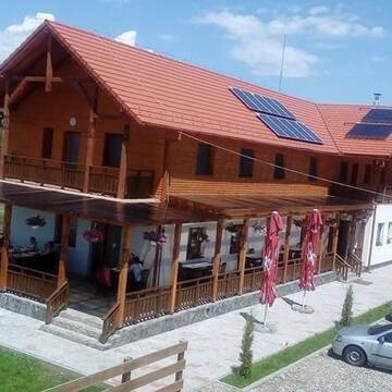 Фото номера Двухместный номер с 1 кроватью и террасой Гостевой дом Vila Lorin г. Cristeştii Ciceiului 27